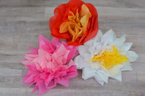 Make your mom a special gift, a bouquet of tissue paper flowers, for Mother's Day including DIY, easy to follow directions. #MakeHerMothersDay #ad