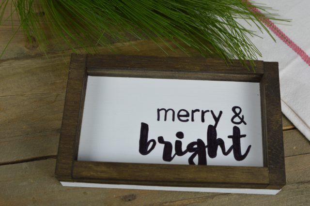 DIY Christmas Sign - My Big Fat Happy Life