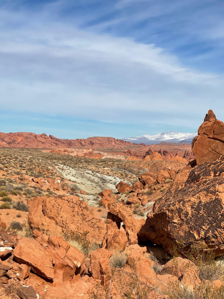 All the tips and a list of what to do and see at Valley of Fire State Park in Nevada including Fire Wave.