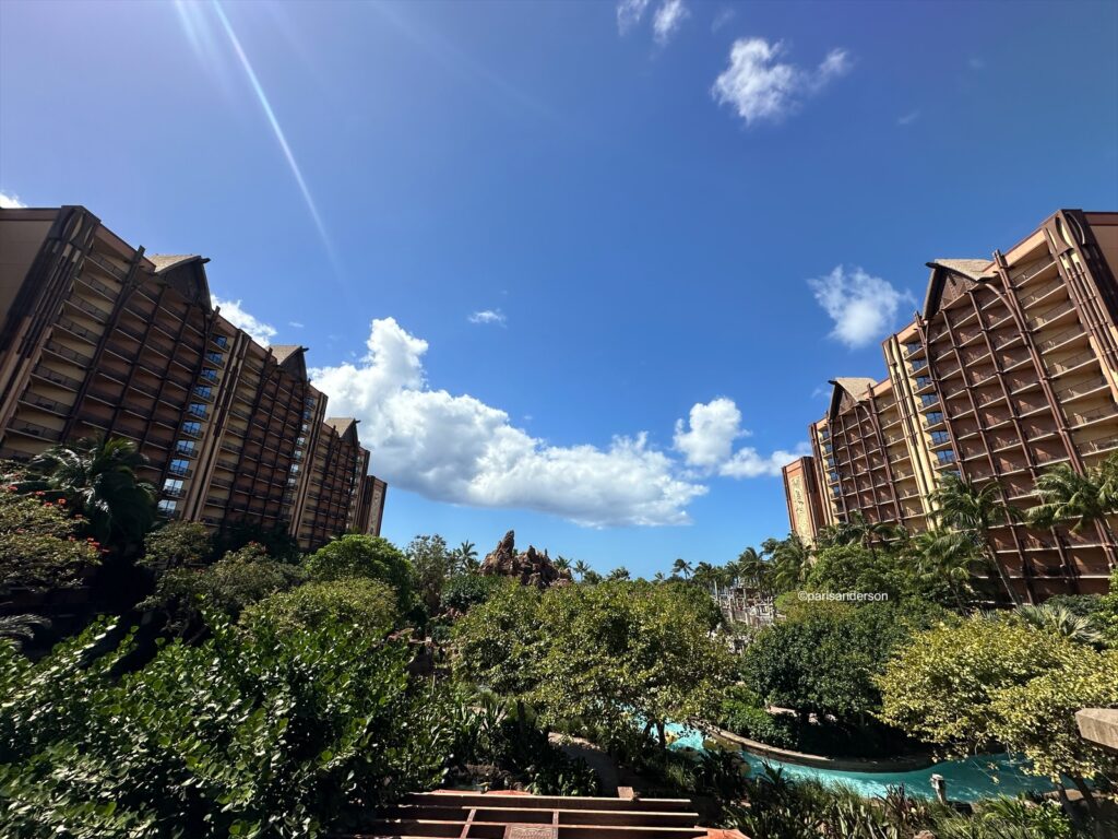 Everything you need to know about the character breakfast at Makahiki - The Bounty of the Islands at Aulani, A Disney Resort and Spa.