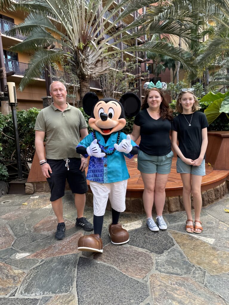 Everything you need to know about the character breakfast at Makahiki - The Bounty of the Islands at Aulani, A Disney Resort and Spa.