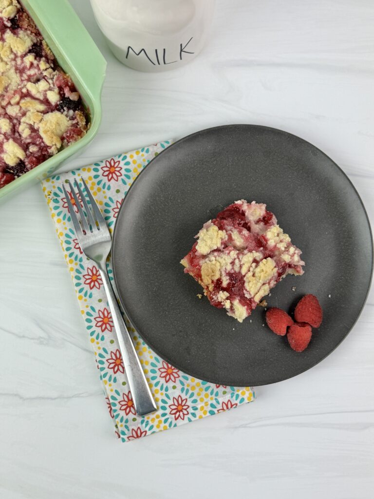 These Raspberry Crumble Bars combine the tart flavors of raspberries with a buttery base and delicious crumble topping. Making these rich buttery raspberry-filled bars takes very little time and only a few ingredients.